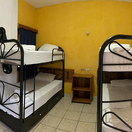 Natz Hotel Flores Exterior photo