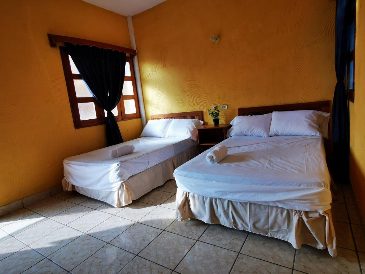 Natz Hotel Flores Exterior photo